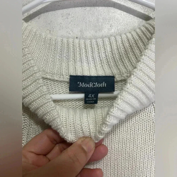 3/$28 MODCLOTH Cable Knit Sweater Vest Mock Neck Size 4XL - Picture 3 of 7